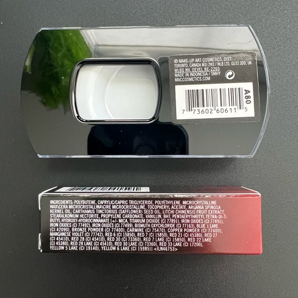 ⭐️ MAC Bundle - Eyelashes and Lipstick. NWT - Picture 4 of 7